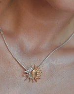 Set Collar + Aretes Sol y Luna