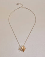 Set Collar + Aretes Sol y Luna